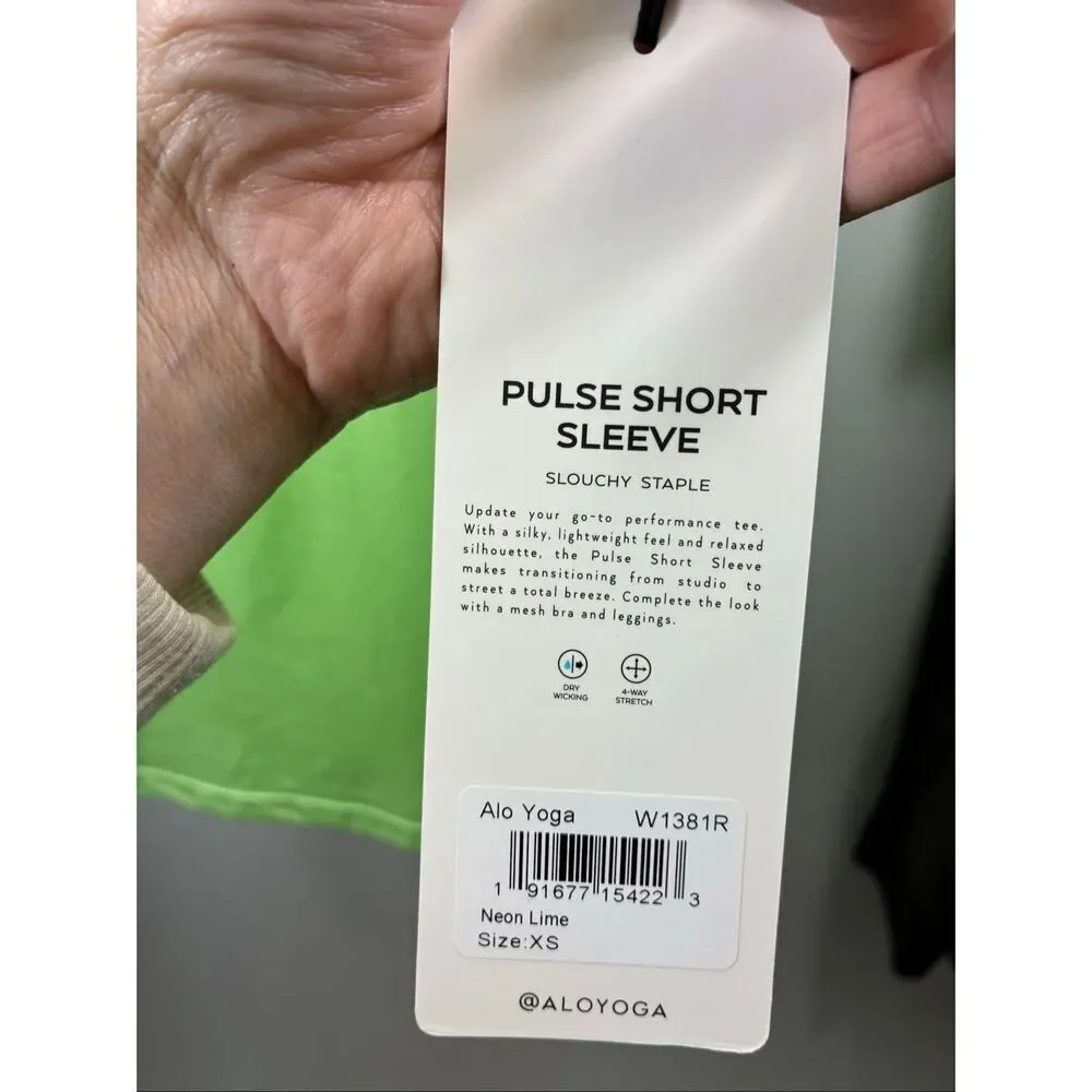 ALO Yoga NWT Pulse Short Sleeve Tee Slouchy Staple in Neon Lime Size Various